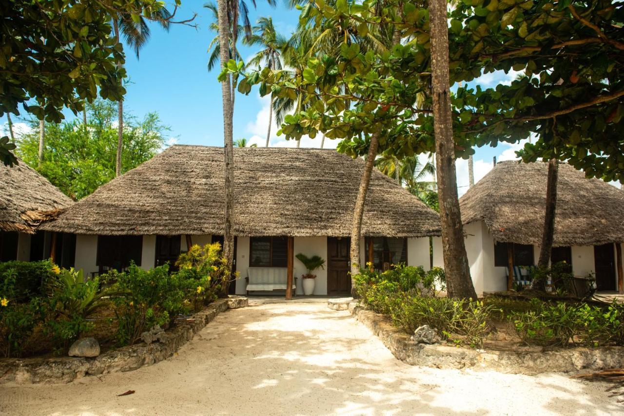 Poa Poa Bungalows 키웬그와 외부 사진