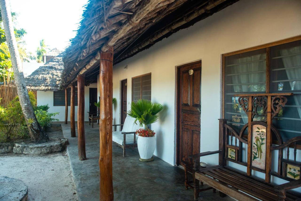 Poa Poa Bungalows 키웬그와 외부 사진